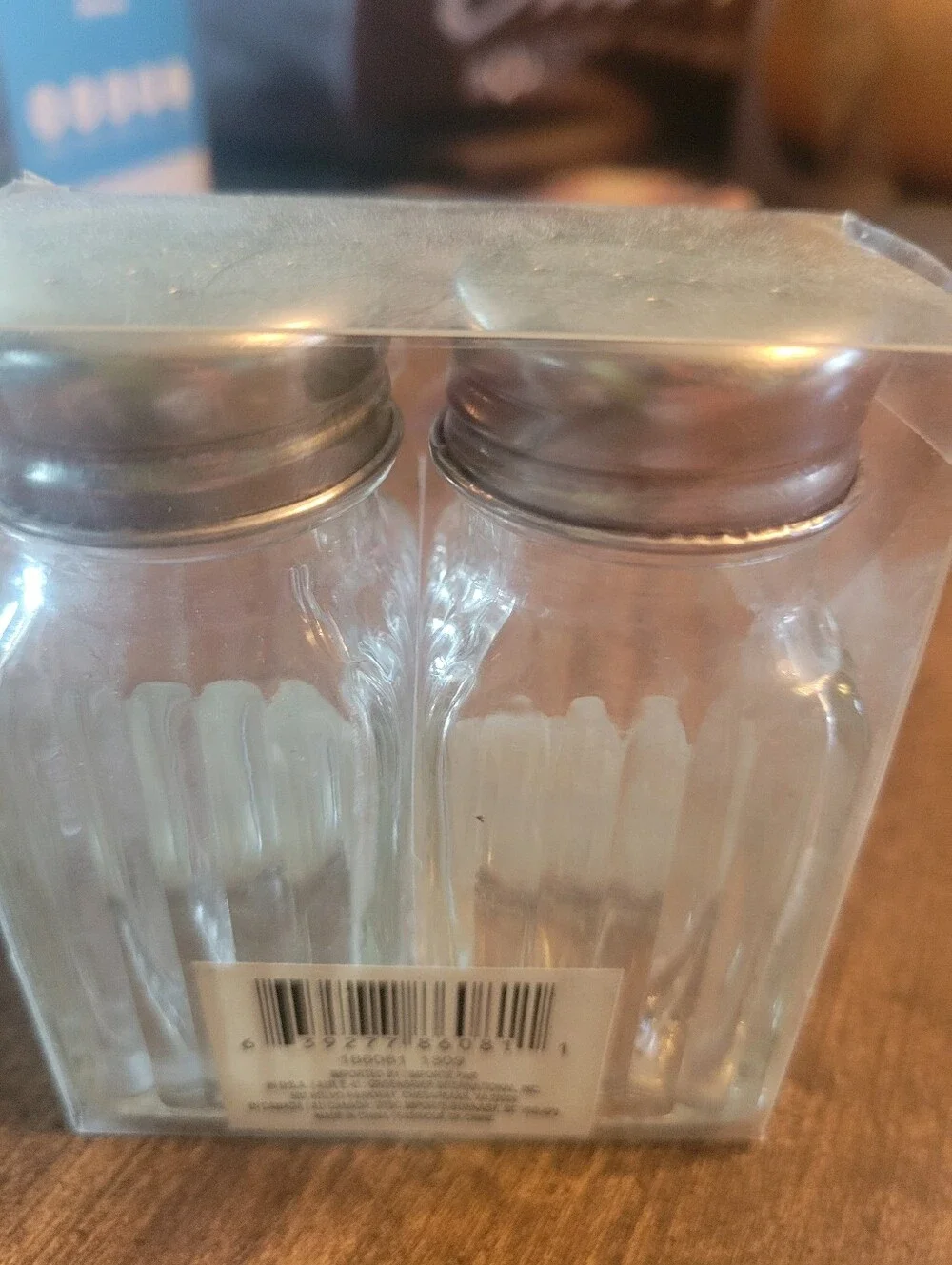 Glass Salt & Pepper Shaker Set - Clear Glass with Silver Caps
